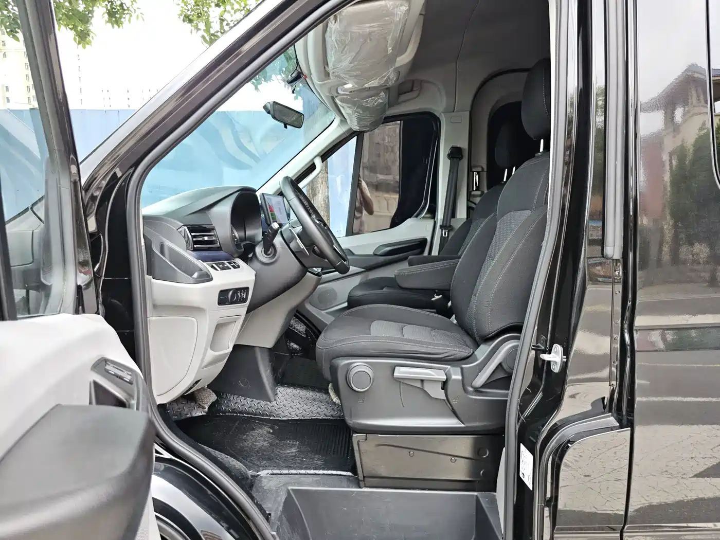 SAIC Maxus Xintu V90 2025 2024 Zhijie 2.0T Automatic FWD Long Wheelbase High Roof Single Rear Tire 6/7-Seater