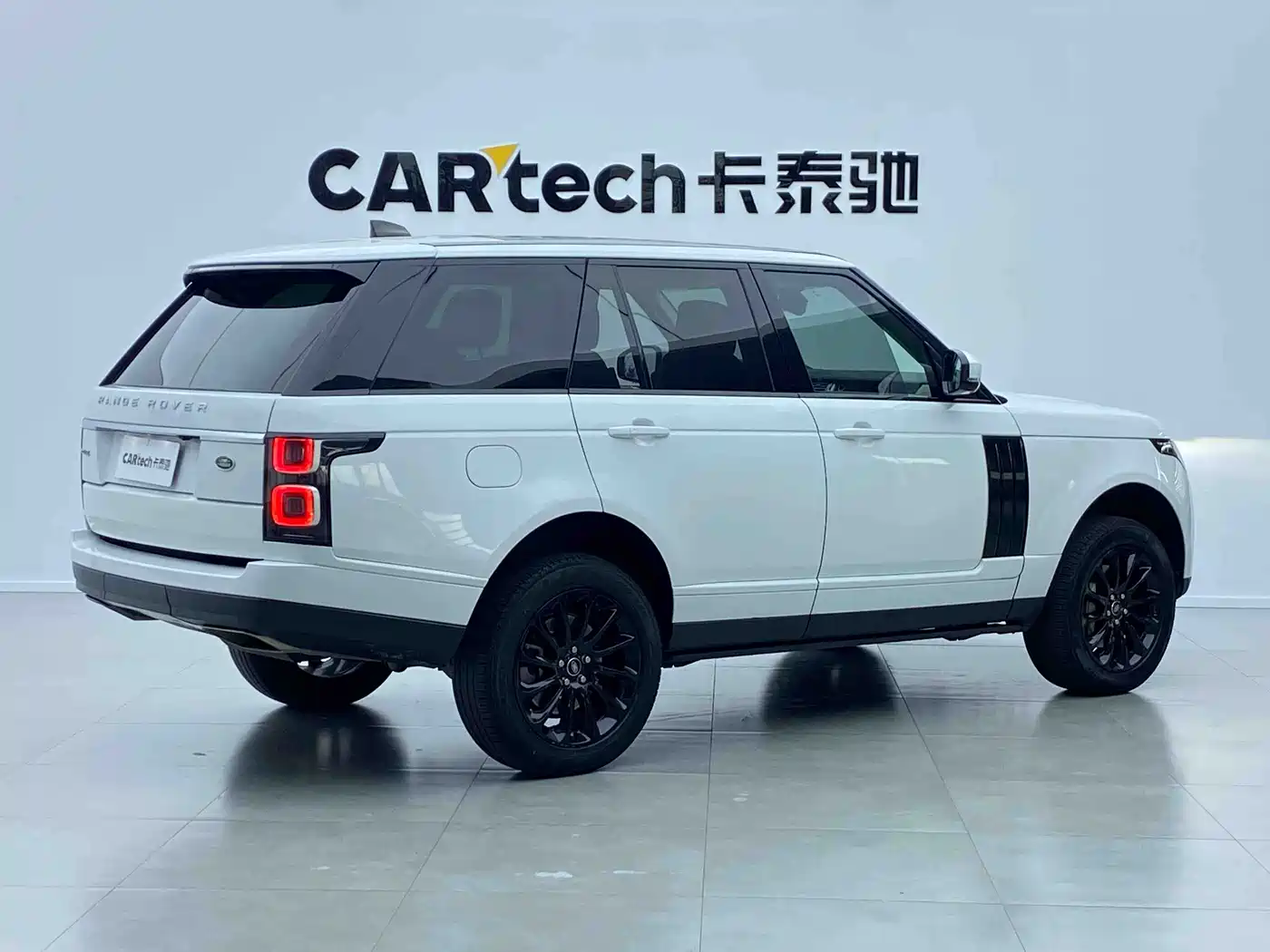 Фото 35 - Land Rover Range Rover