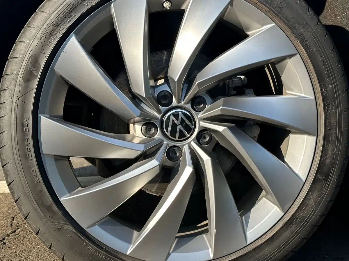 Volkswagen FAW-Volkswagen CC 2021 380TSI Eye-catching Edition фото 15