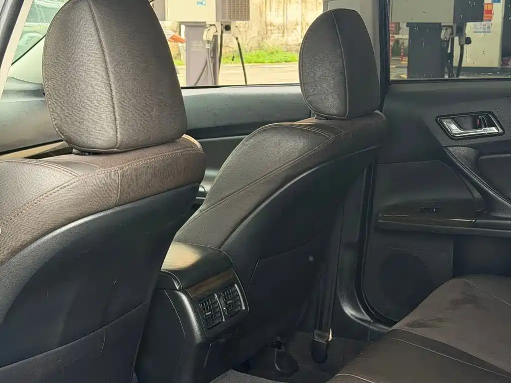 Toyota Reiz 2016 2013 2.5V Premium Edition