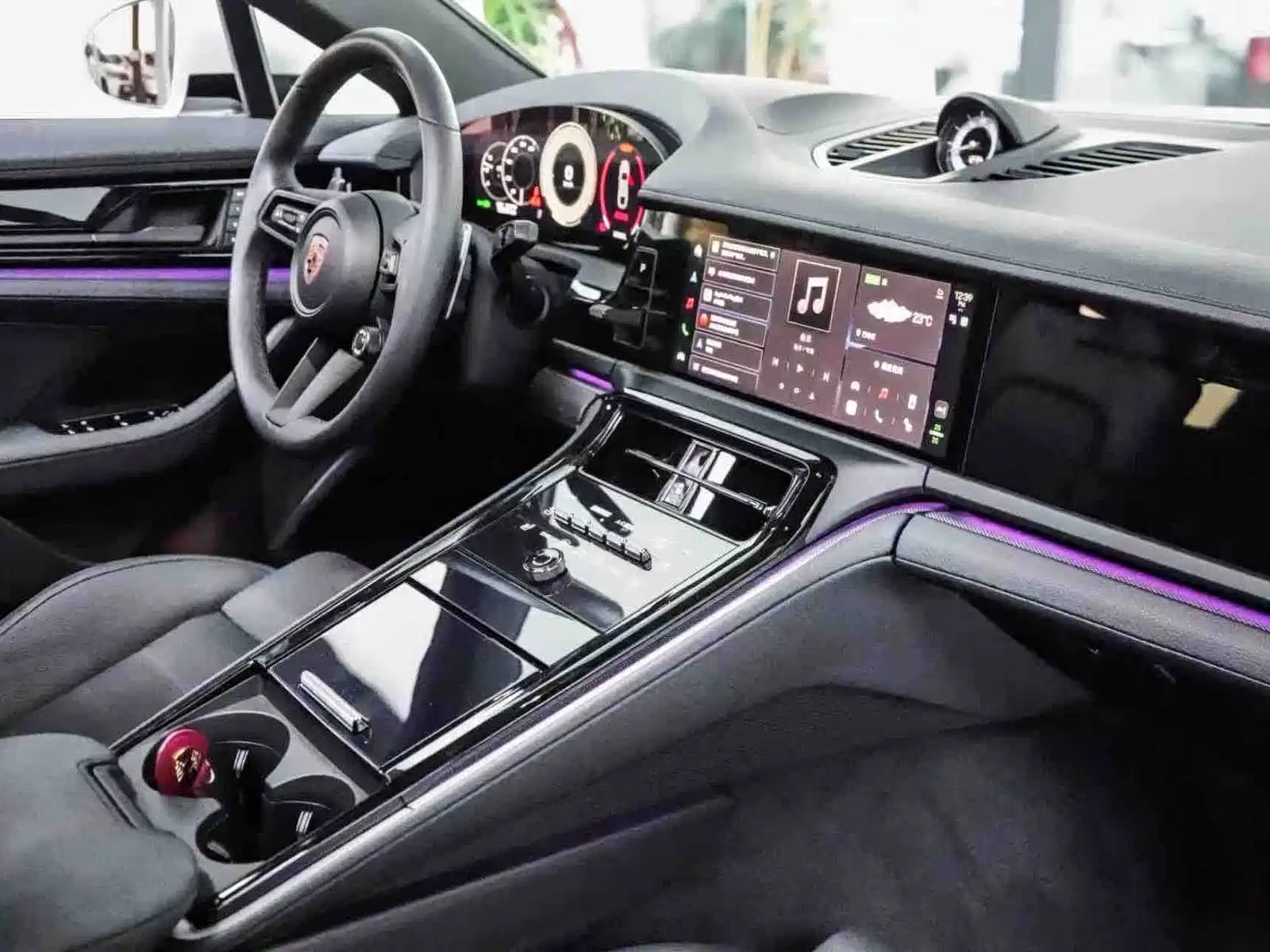 Photo 9 - Porsche Panamera