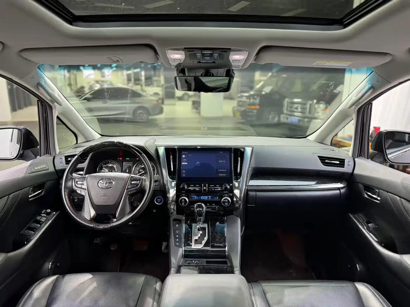 Toyota Vellfire 2024 2023 Crown Hybrid 2.5L HV Luxury
