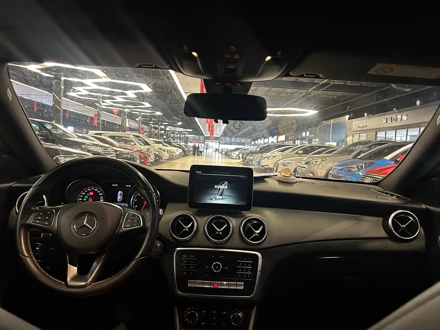 Mercedes-Benz CLA (Import) 2017 CLA 200 Dynamic фото 8