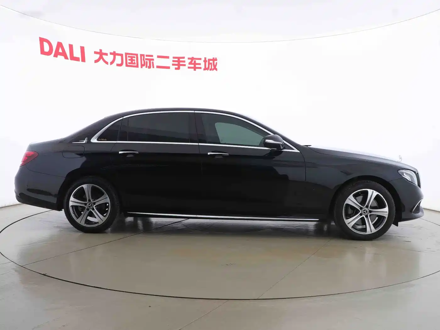 Mercedes-Benz E-Class 2019 E 200 L Sport фото 5