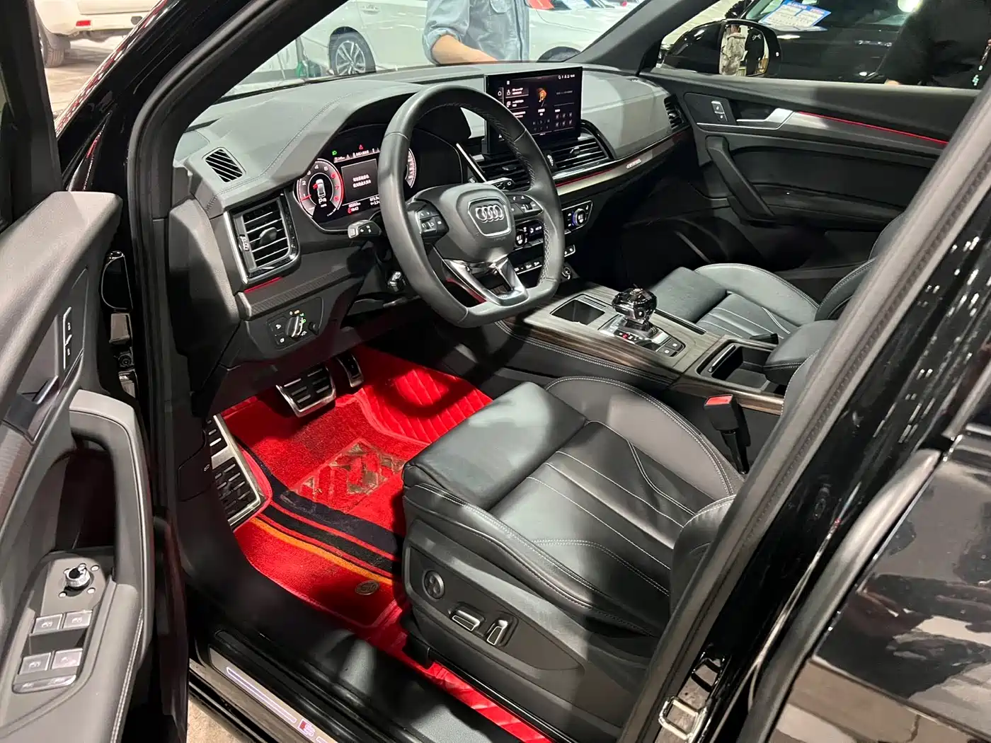 Audi Q5L 2023 40T Luxury Dynamic фото 7