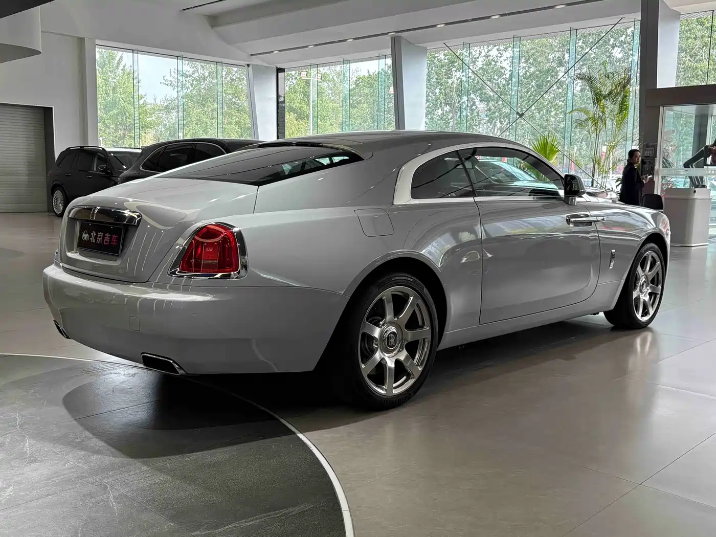 Rolls-Royce Wraith 2013 6.6T Standard фото 7