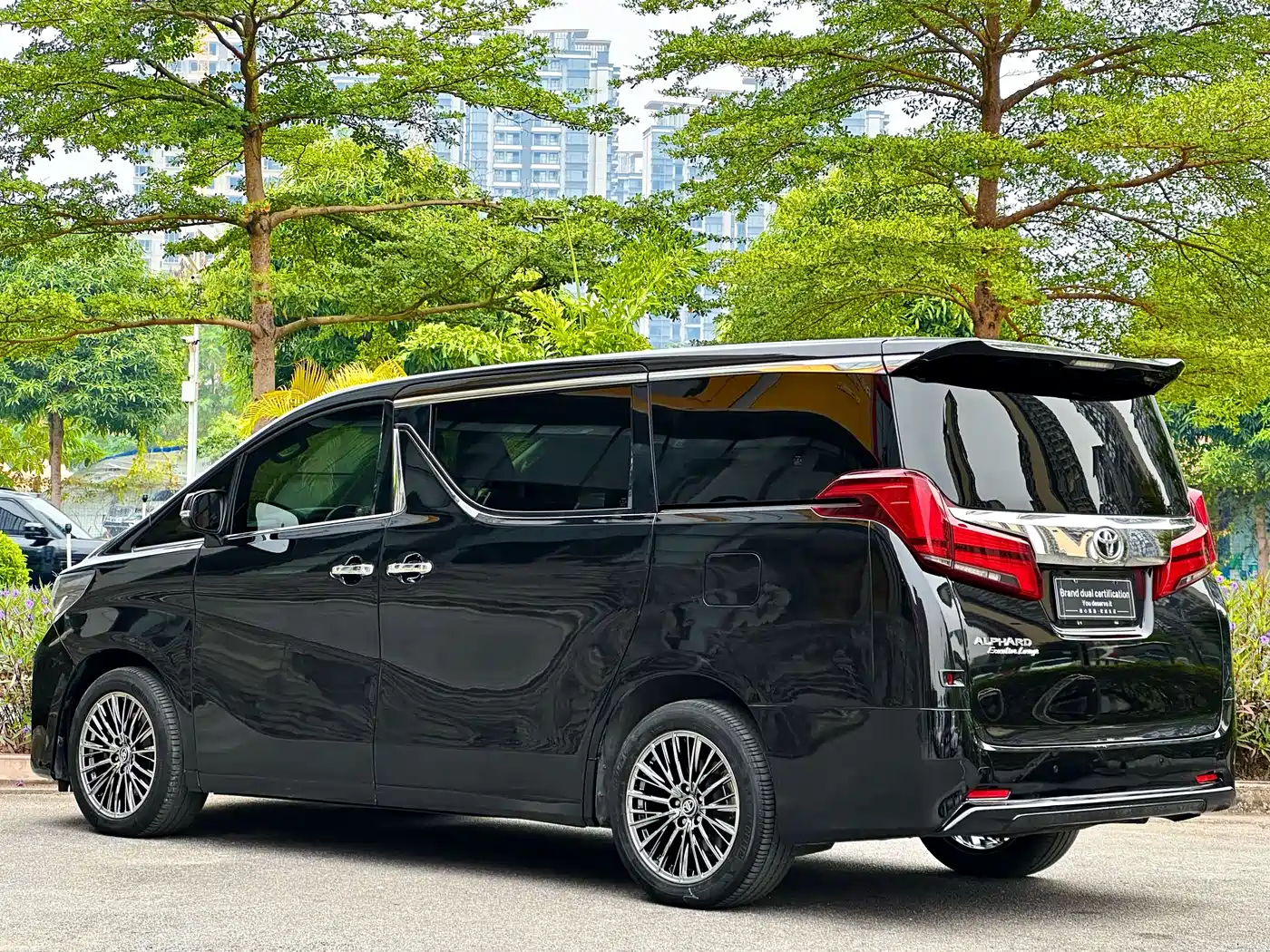 Toyota Alphard 2018 Facelift 3.5L Premium Edition фото 5