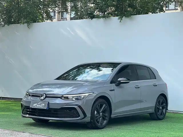 Volkswagen Golf 280TSI DSG R-Line