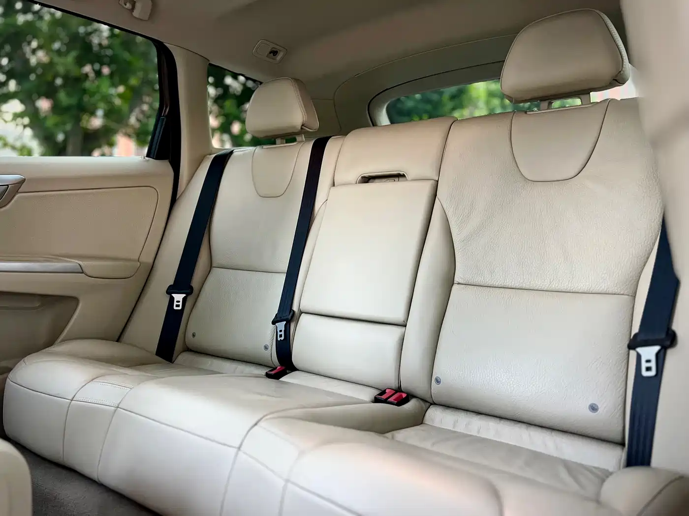 Volvo XC60 (Import) 2011 2012 T6 AWD Elegance Edition