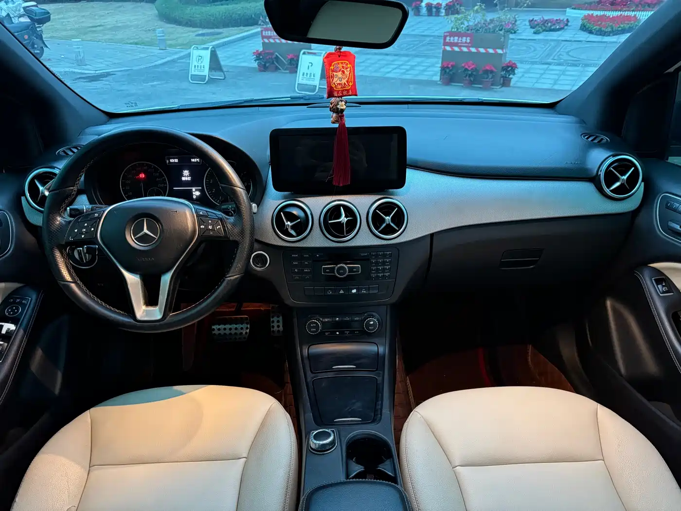 Mercedes-Benz B-Class 2012 B 200 фото 8