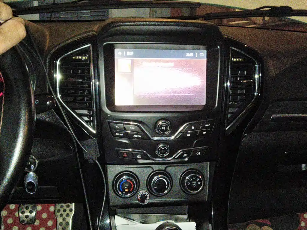 Landwind X8 2016 2015 Explorer Edition 2.0T Gasoline 4X4 Ultra Luxury