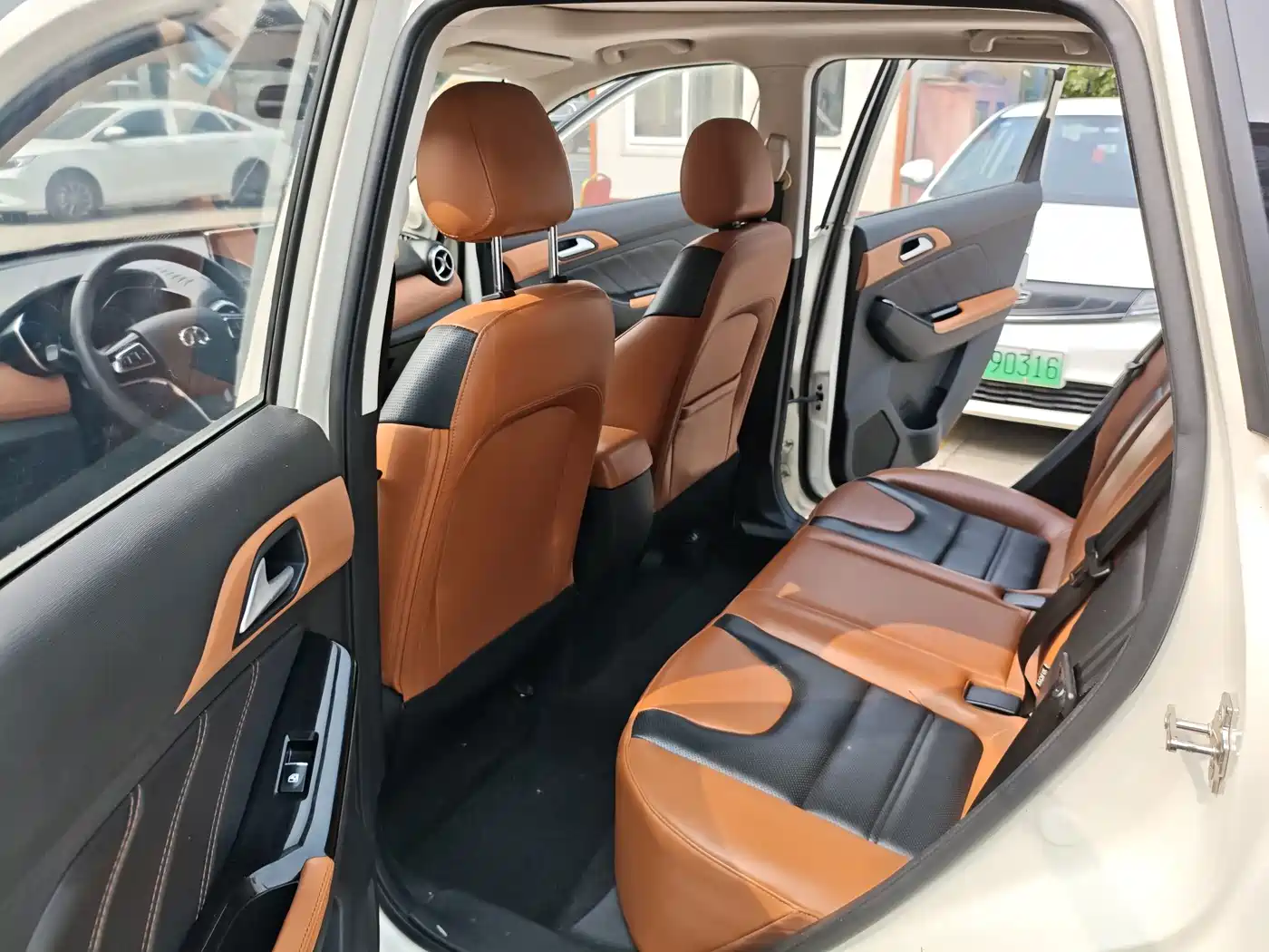 BAIC Senova X35 2018 2016 1.5L Automatic Luxury Edition