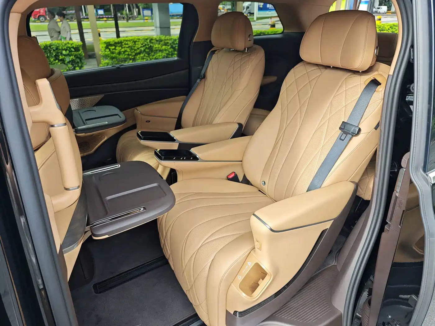 Denza D9 2026 2025 DM-i Smart Driving Edition 1020 AWD Flagship