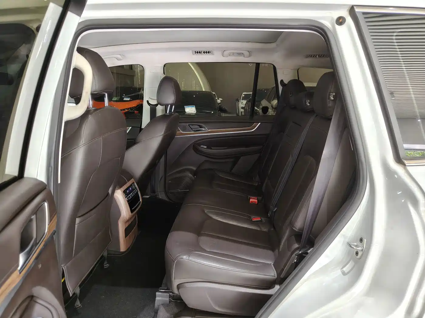Roewe RX8 2018 2018 30T Smart Internet 2WD Flagship Edition