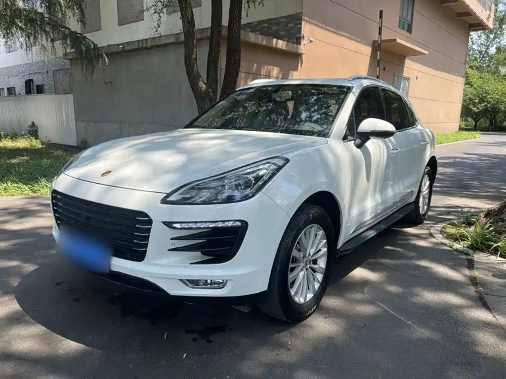 Photo 2 - Zotye SR9