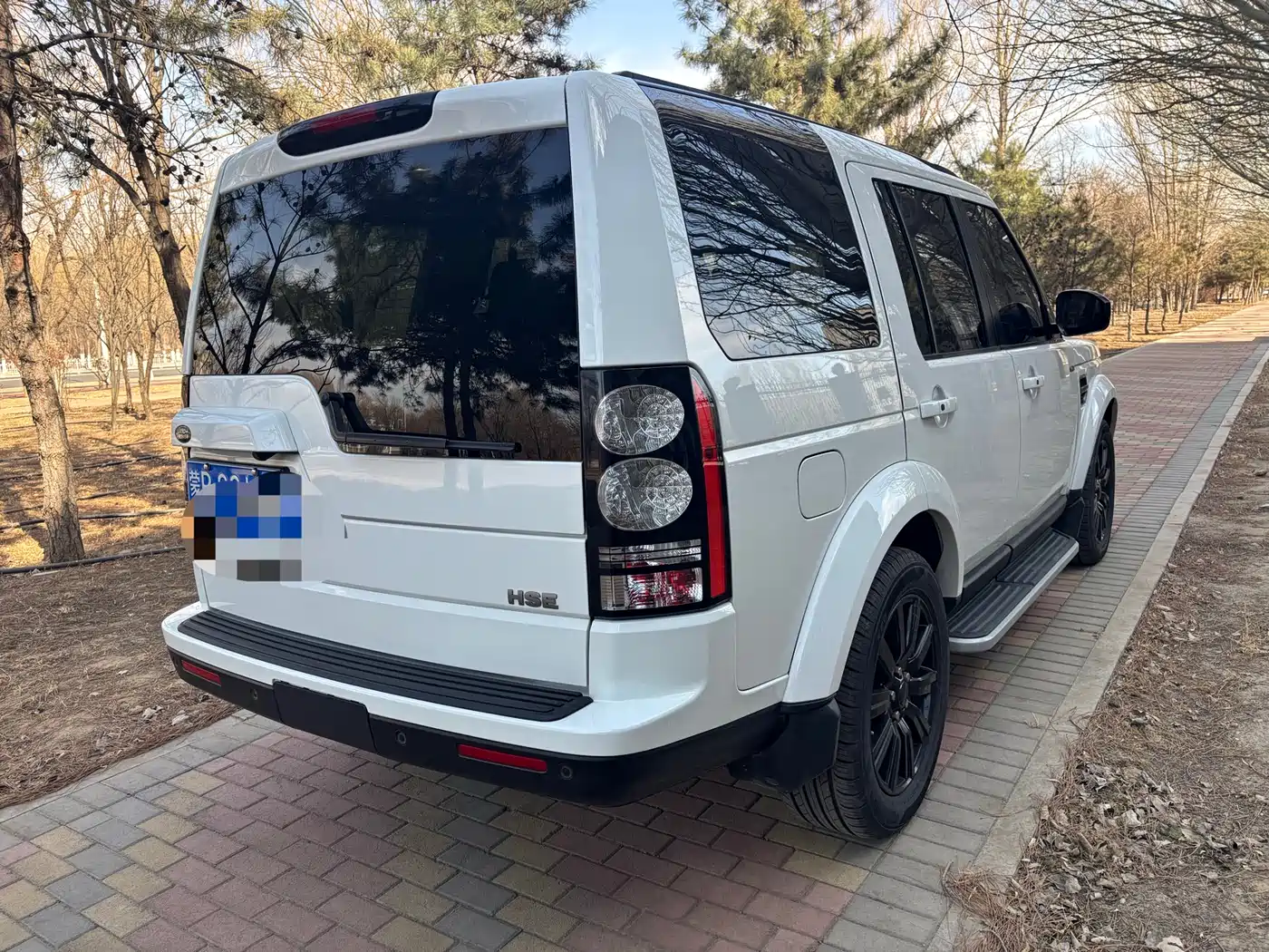 Land Rover Discovery 2015 3.0 SDV6 HSE Diesel фото 12