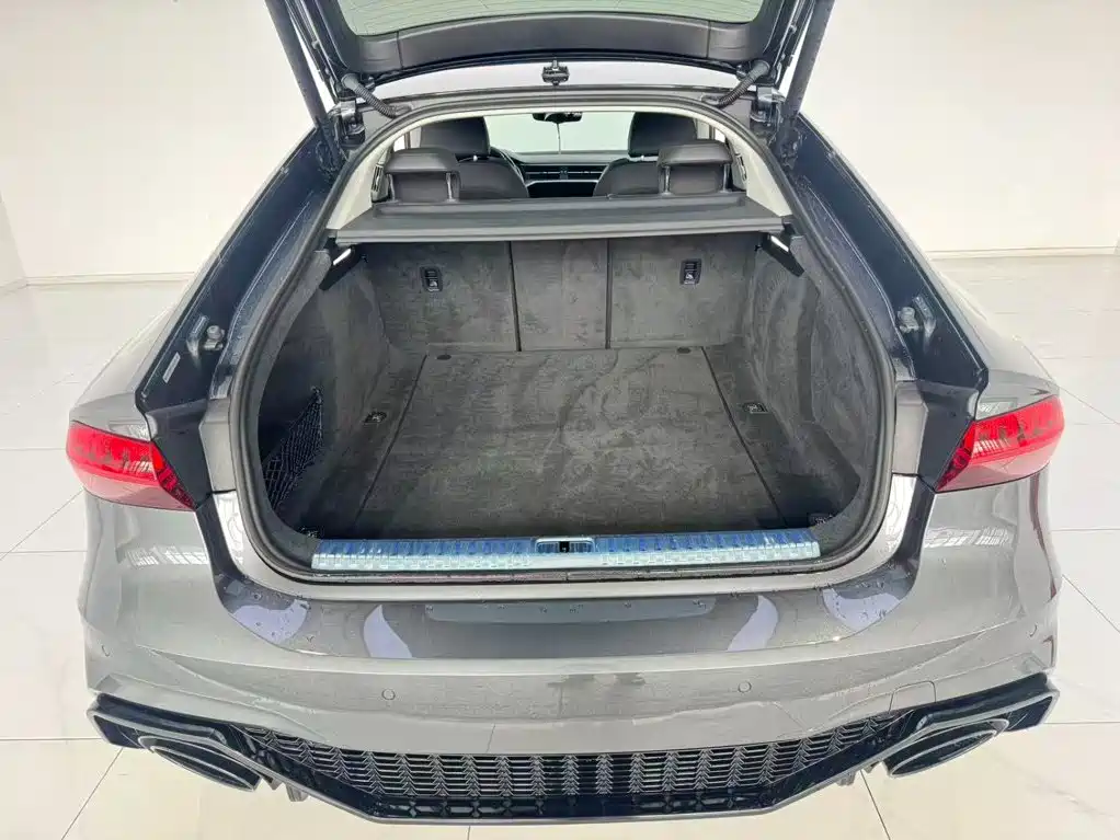 Audi A7 2024 2023 Model 45 TFSI Premium Selection Edition