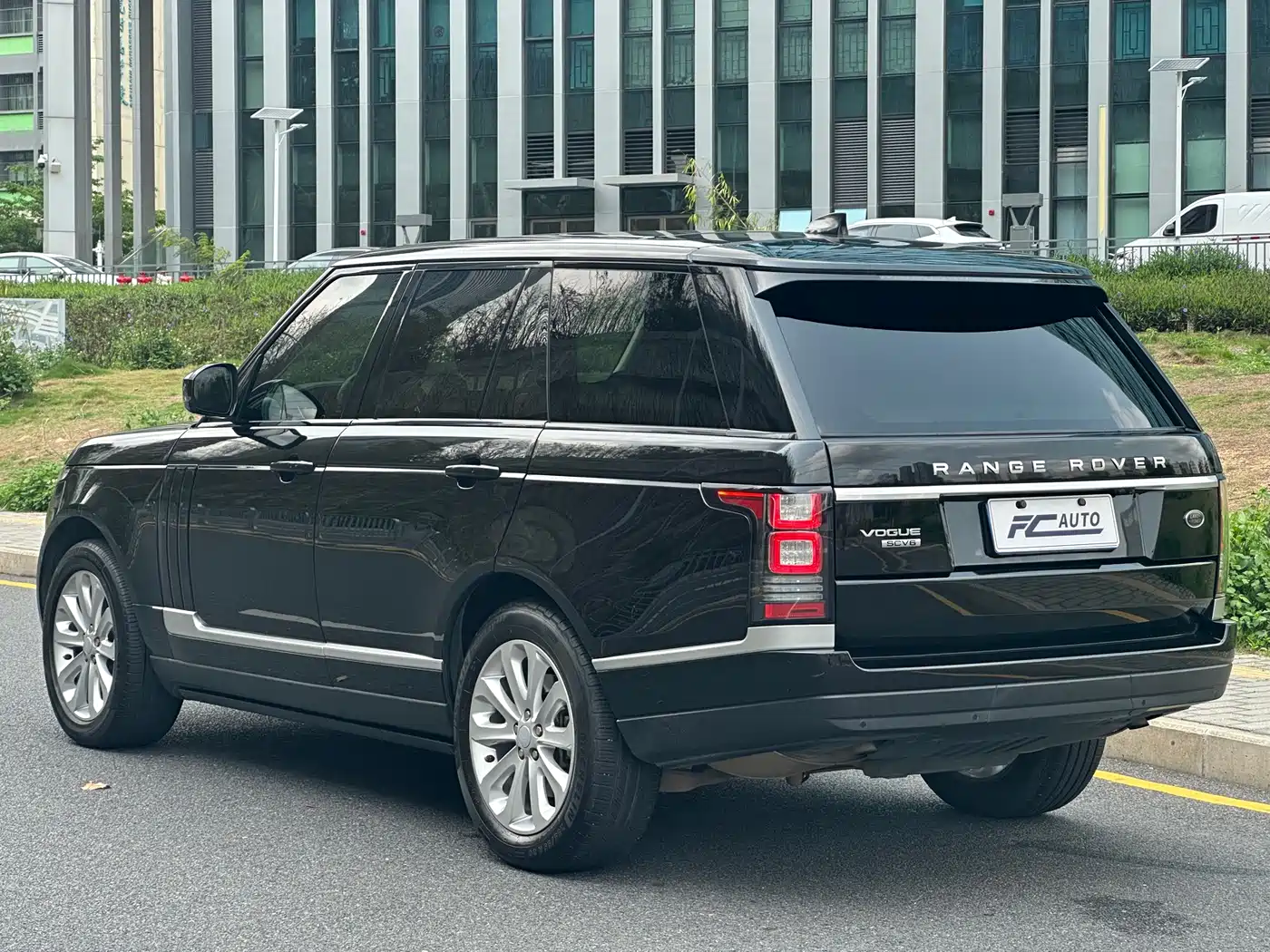 Land Rover Range Rover 2017 3.0 SC V6 Vogue фото 7