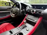 Фото 11 - Lexus RC