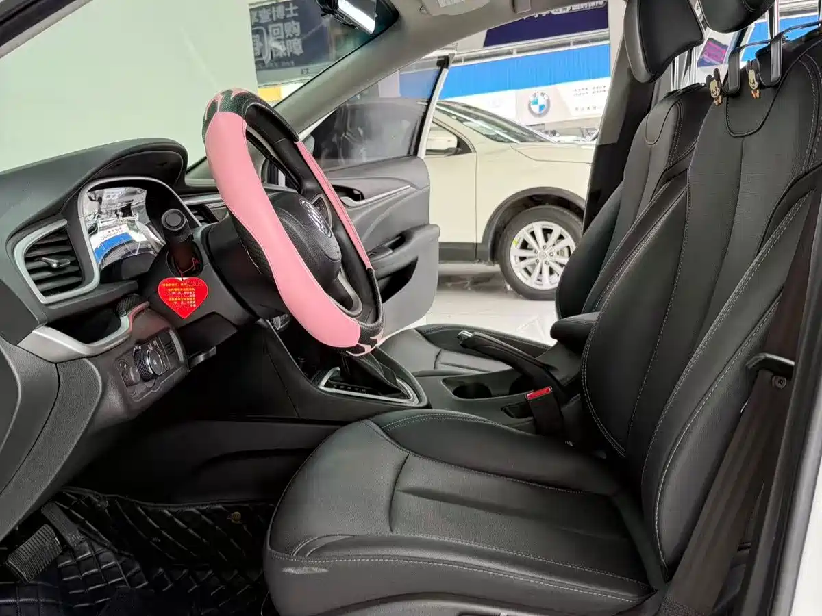 Buick Excelle 2021 Exemplar 1.5L Auto Elite фото 4