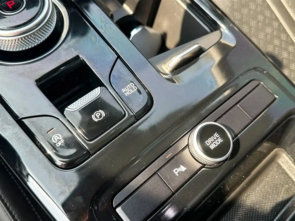 Kia K5 2020 270T CVVD Luxury Edition фото 25