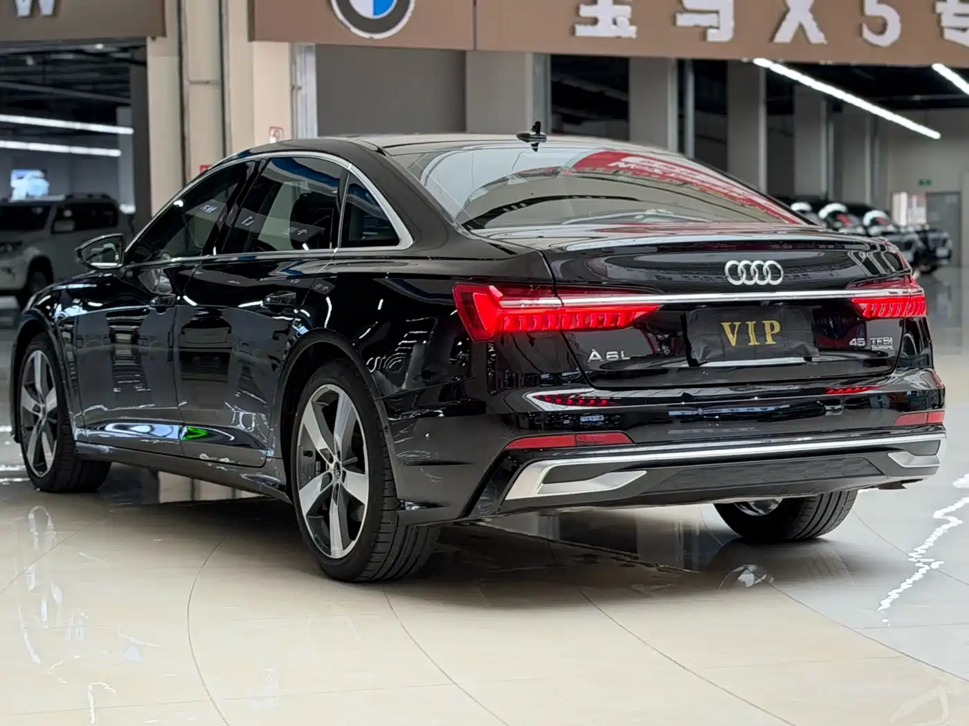Photo 7 - Audi A6L