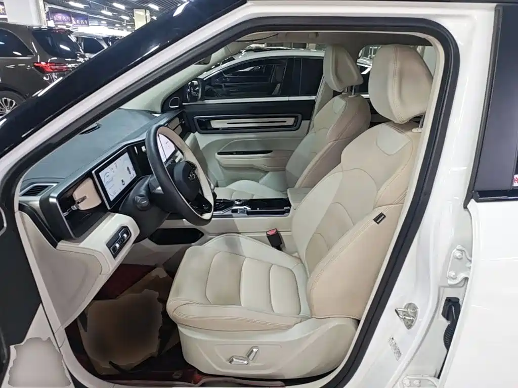 Geely ICON 2023 2023 Model 1.5TD Chocolate Deluxe Edition