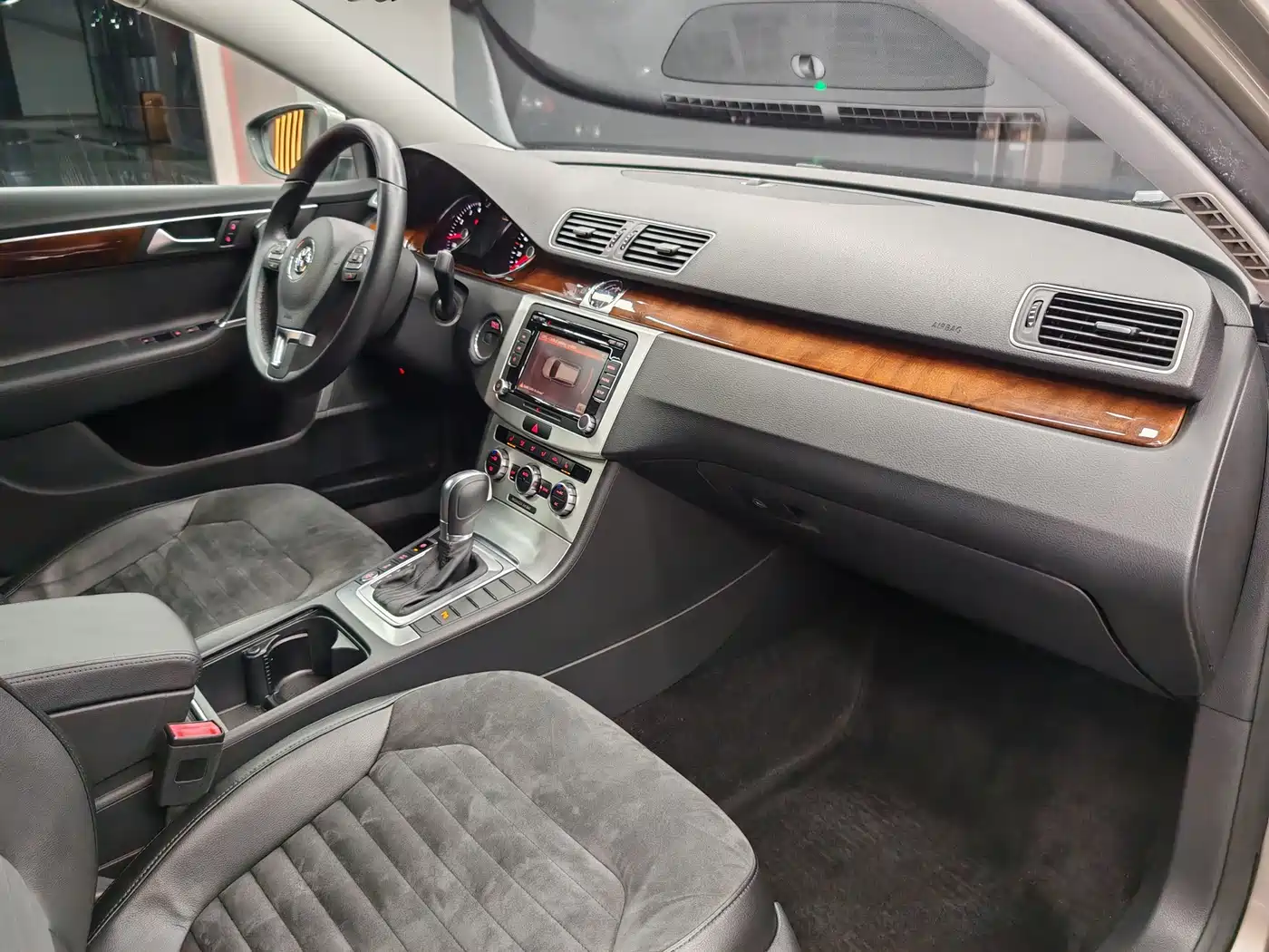 Volkswagen Magotan (Import) 2012 Wagon 2.0TSI Comfort фото 26