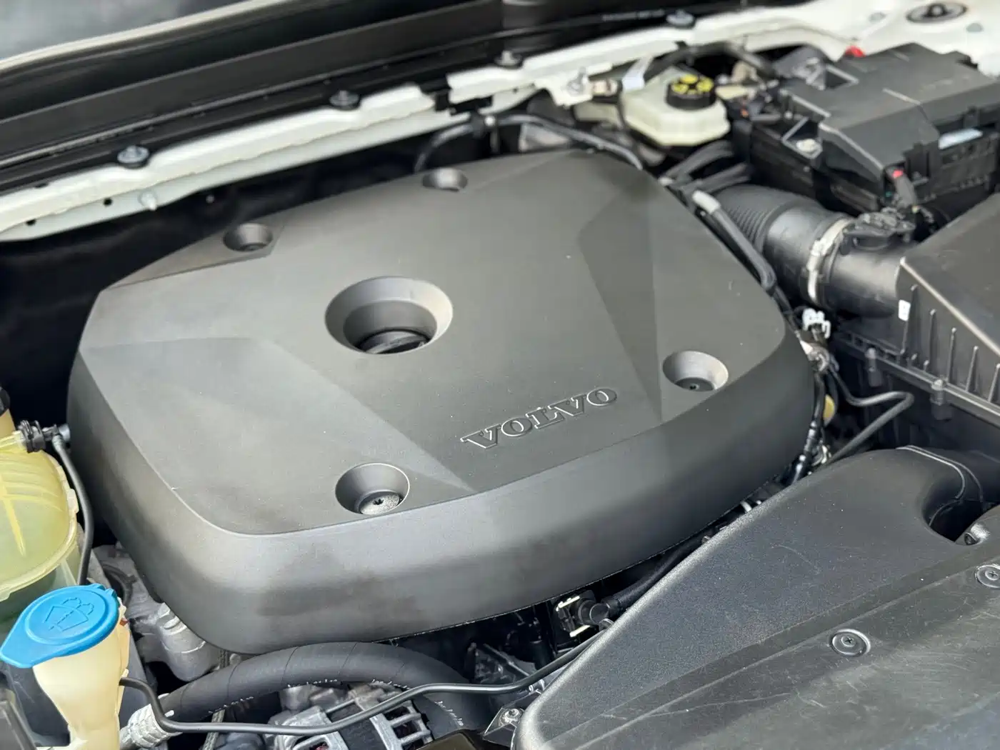 Фото 20 - Volvo XC40