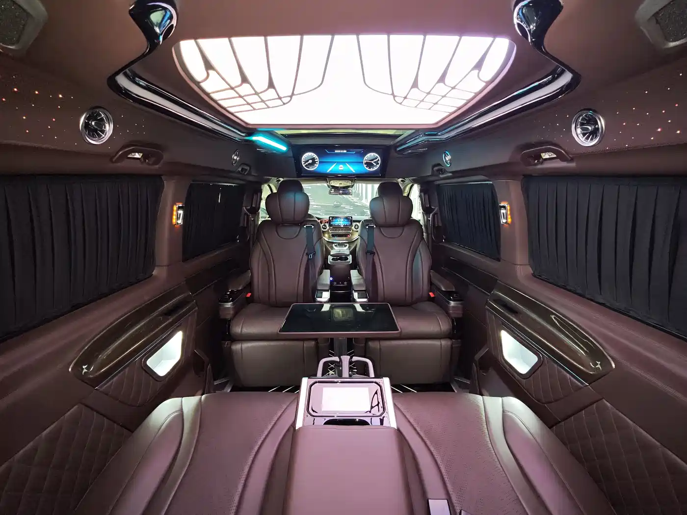 Mercedes-Benz V-Class 2022 V 260 L Long Wheelbase Prestige Edition фото 12