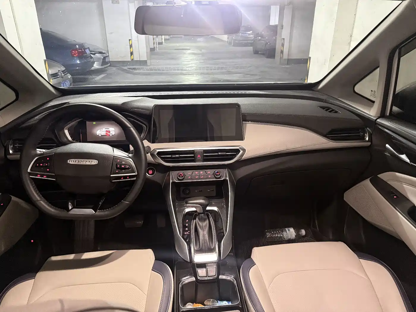 SAIC Maxus Maxus G50 2019 2019 1.5T Automatic Luxury Edition China V