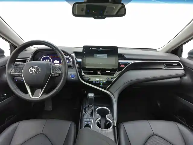 Toyota Camry 2023 Hybrid 2.5HG Luxury Edition — фото 5