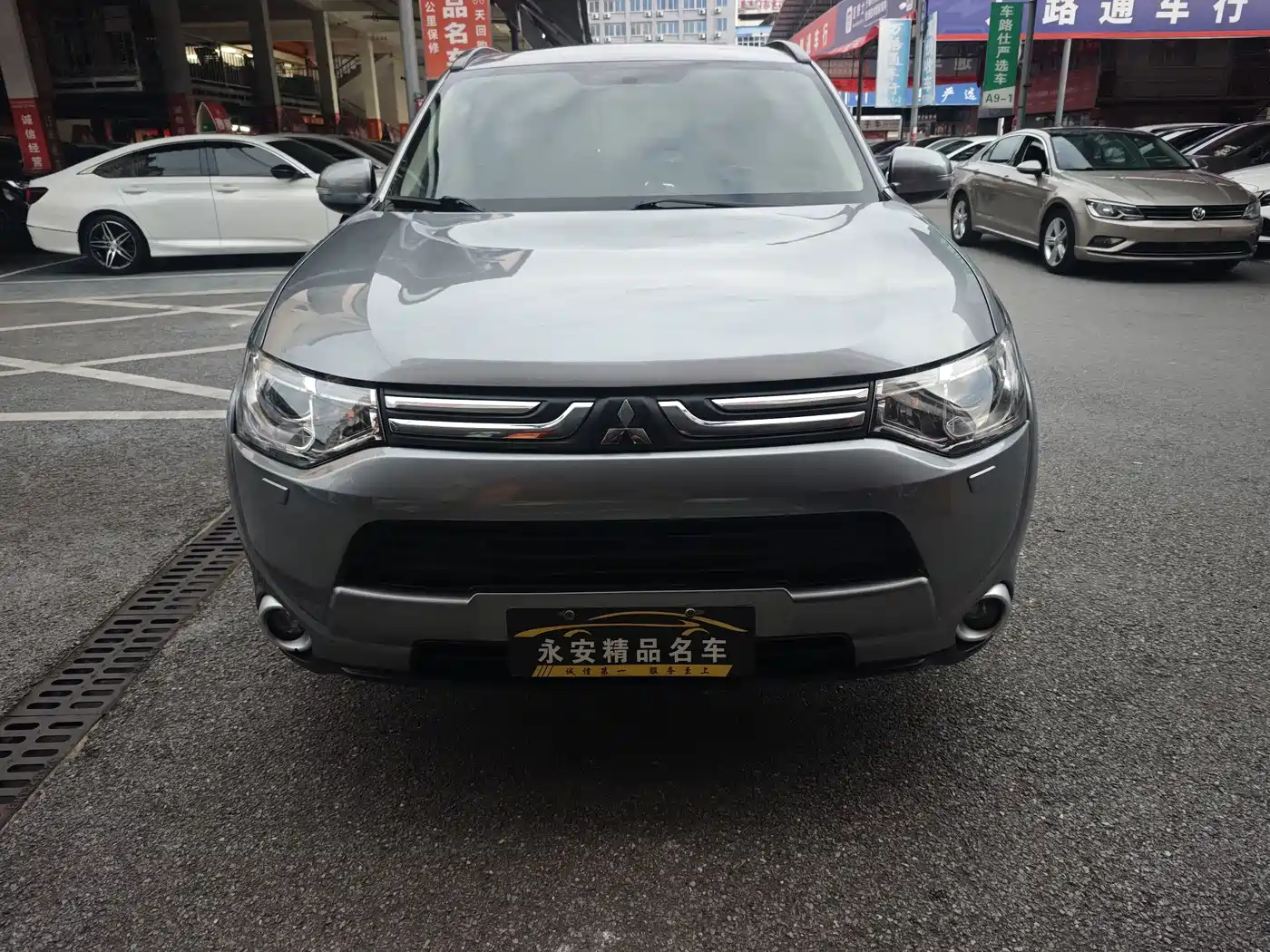 Mitsubishi Outlander (Import) 2014 2014 2.4L 4WD Luxury Value Edition 5-seater