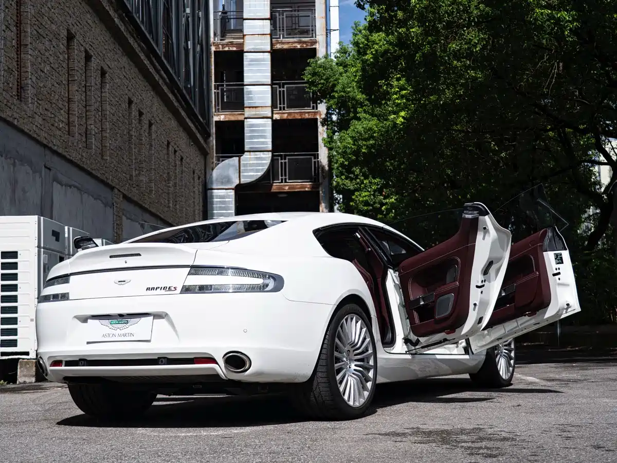 Aston Martin Rapide 2014 2013 6.0L S