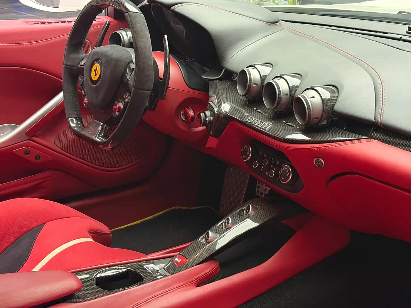 Ferrari F12berlinetta 2014 2013 6.3L Standard
