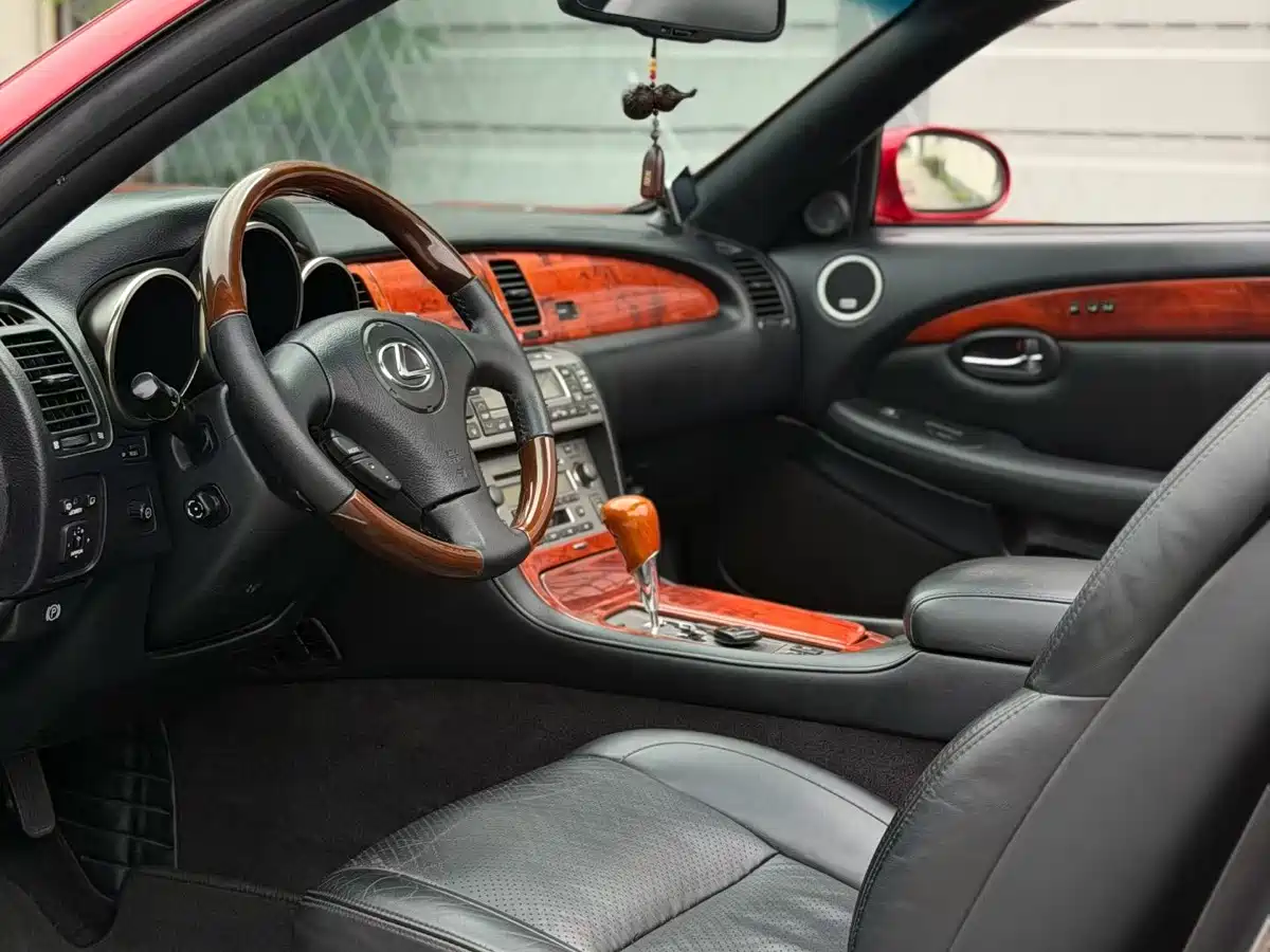 Lexus SC 2008 2005 430