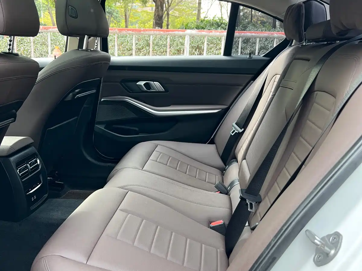 BMW 3 Series 2021 Second Facelift 325Li M Sport Package фото 9