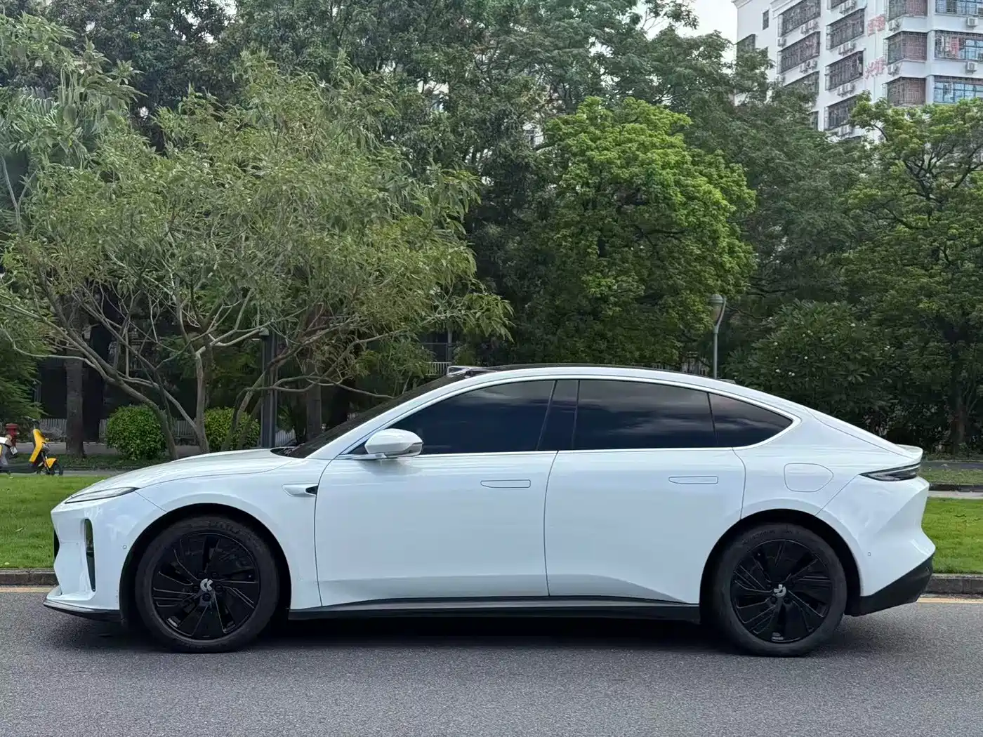 Фото 3 - NIO ET5