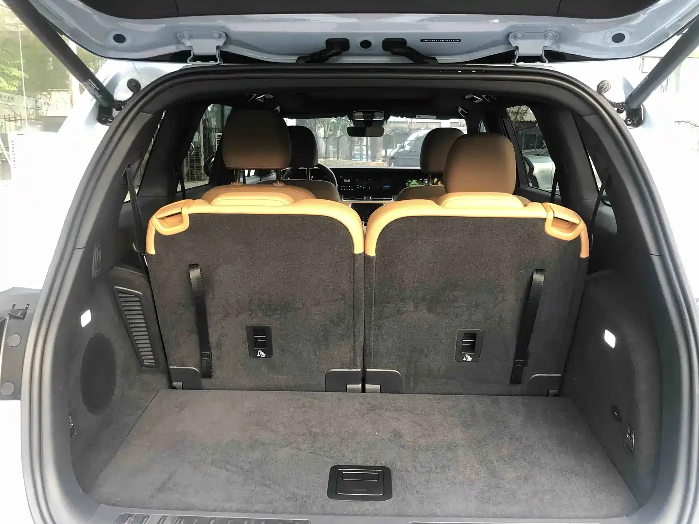 Фото 8 - Li Auto Li ONE