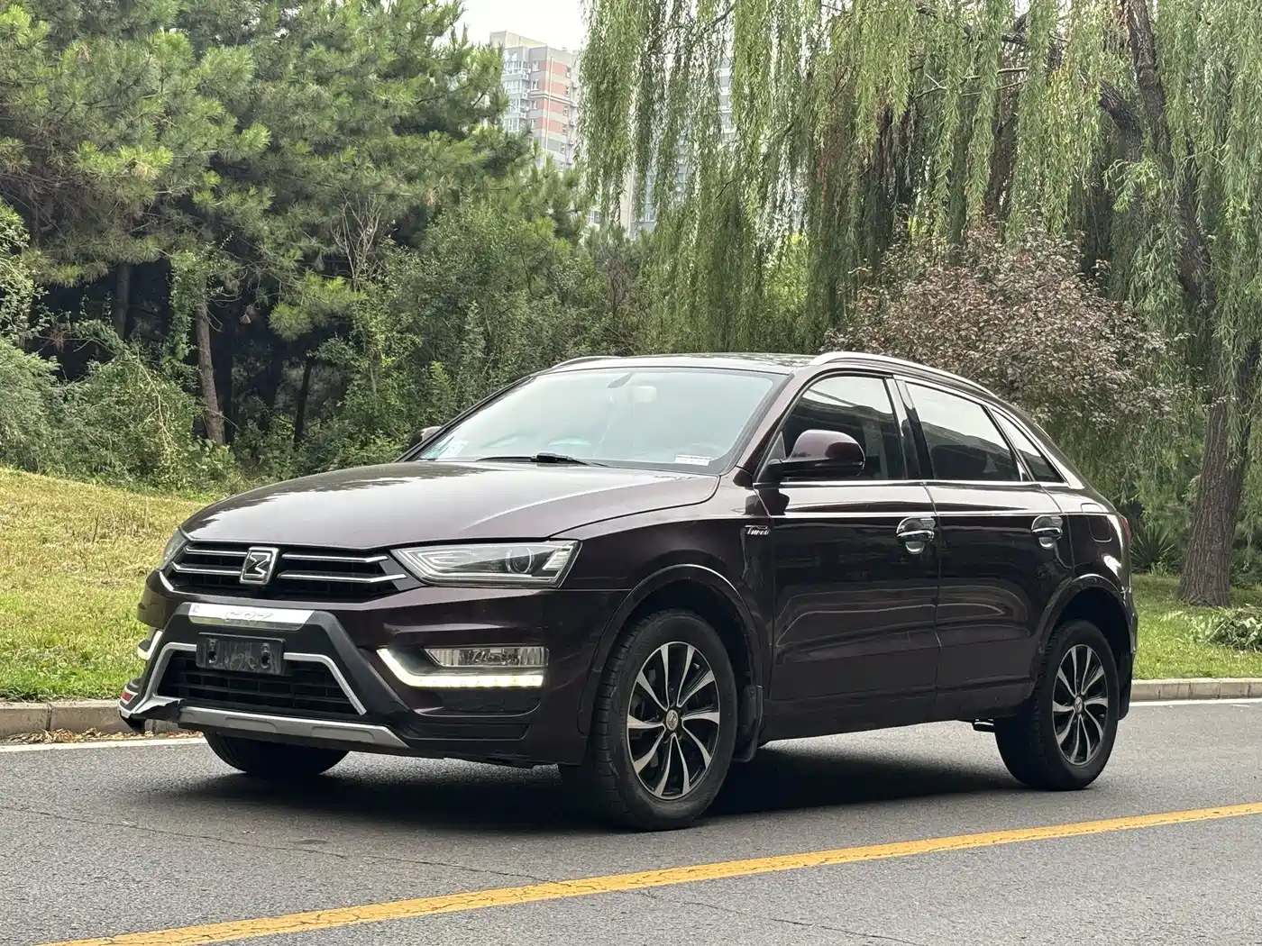 Zotye SR7 2016 2016 1.5T CVT Magic Cube Heart Edition China V
