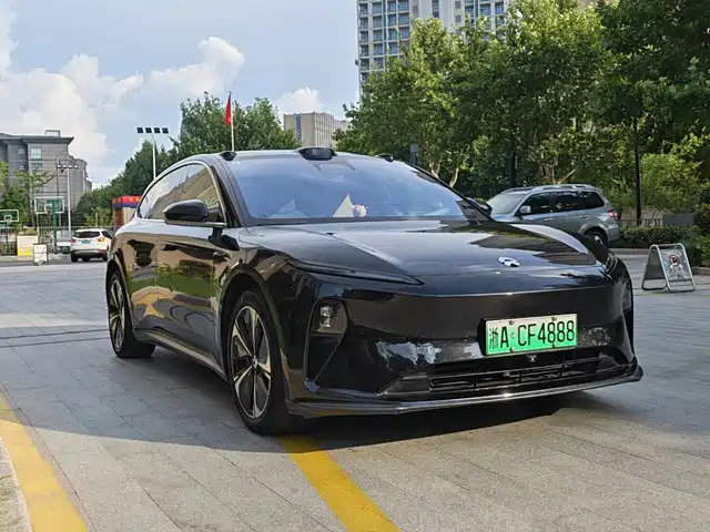 NIO ET5T 2024 75kWh Touring — фото 3