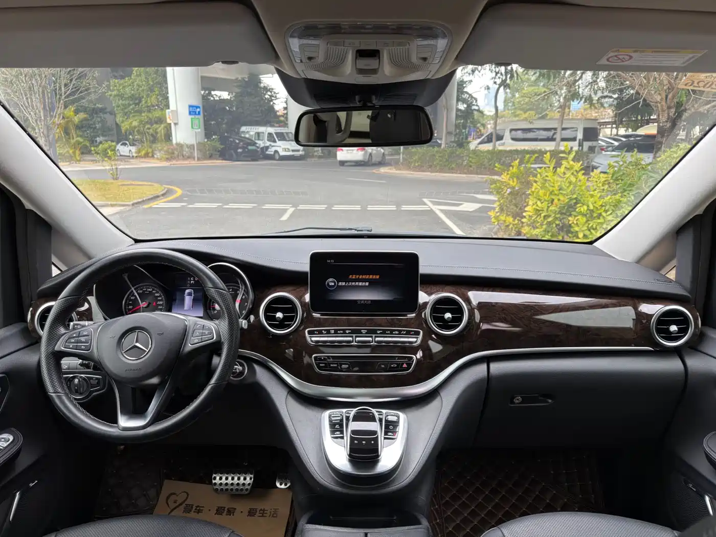 Mercedes-Benz V-Class 2018 V 260 Premium Edition China V фото 11