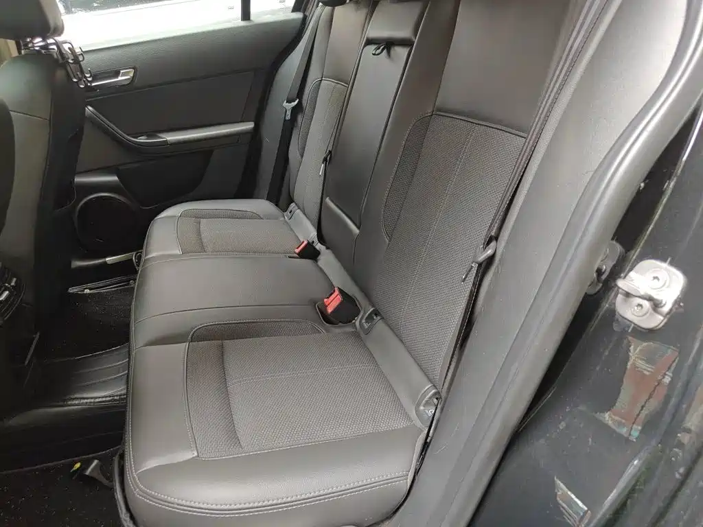 Qoros 3 2017 2016 Sedan 1.6L Automatic Zhiyue