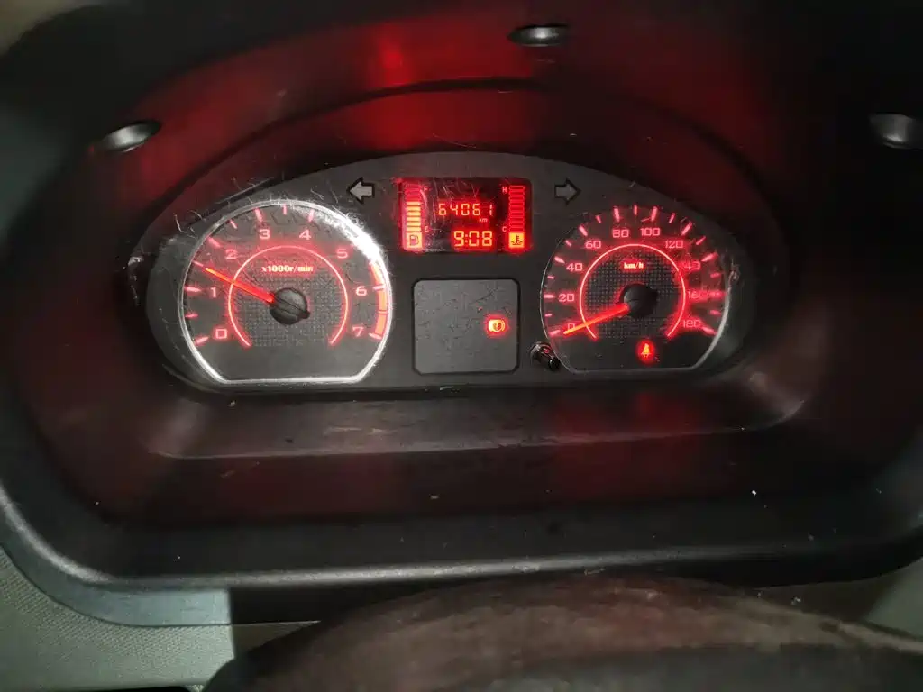 Wuling Motors Wuling Rongguang S 2022 2021 Model 1.2L Basic 7-Seater LSI