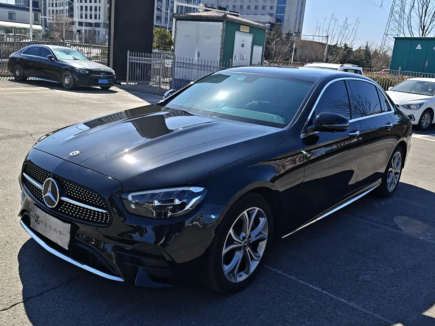 MERCEDES-BENZ E-CLASS