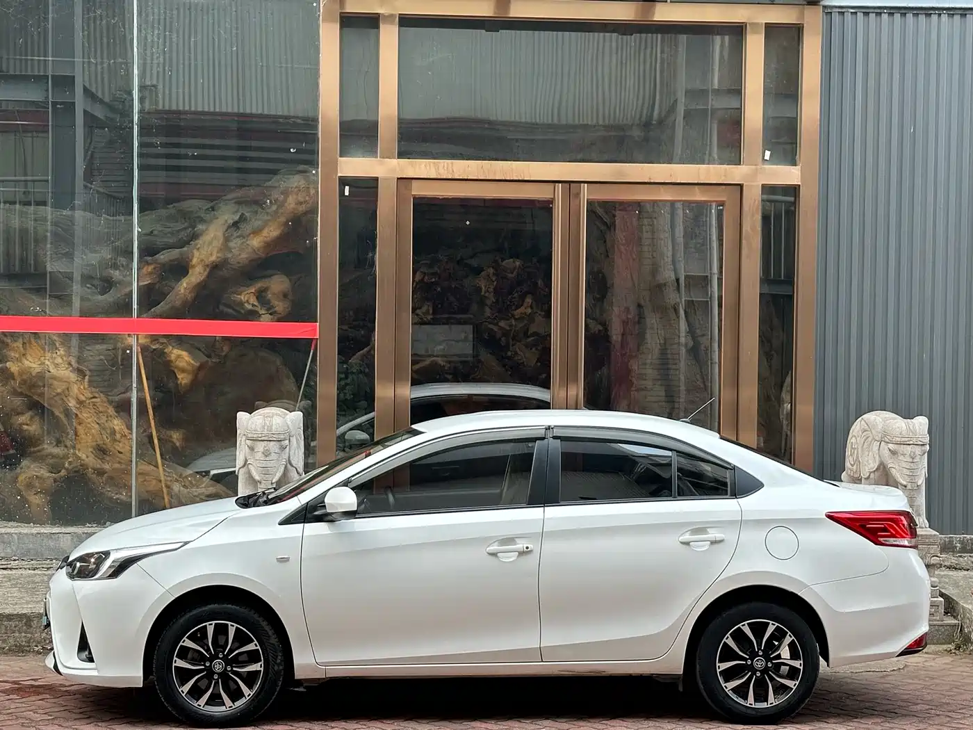 Toyota YARiS L Zhi Xiang 2019 1.5E CVT Charming China VI фото 9