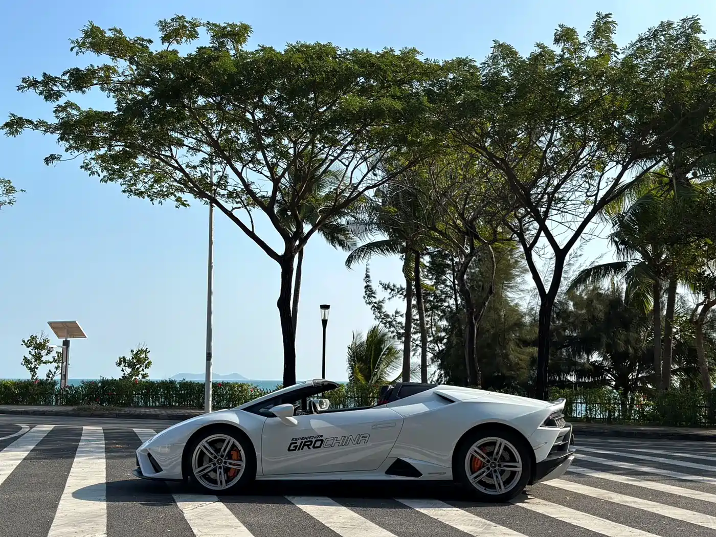 Lamborghini Huracán 2020 Huracán EVO RWD Spyder фото 3