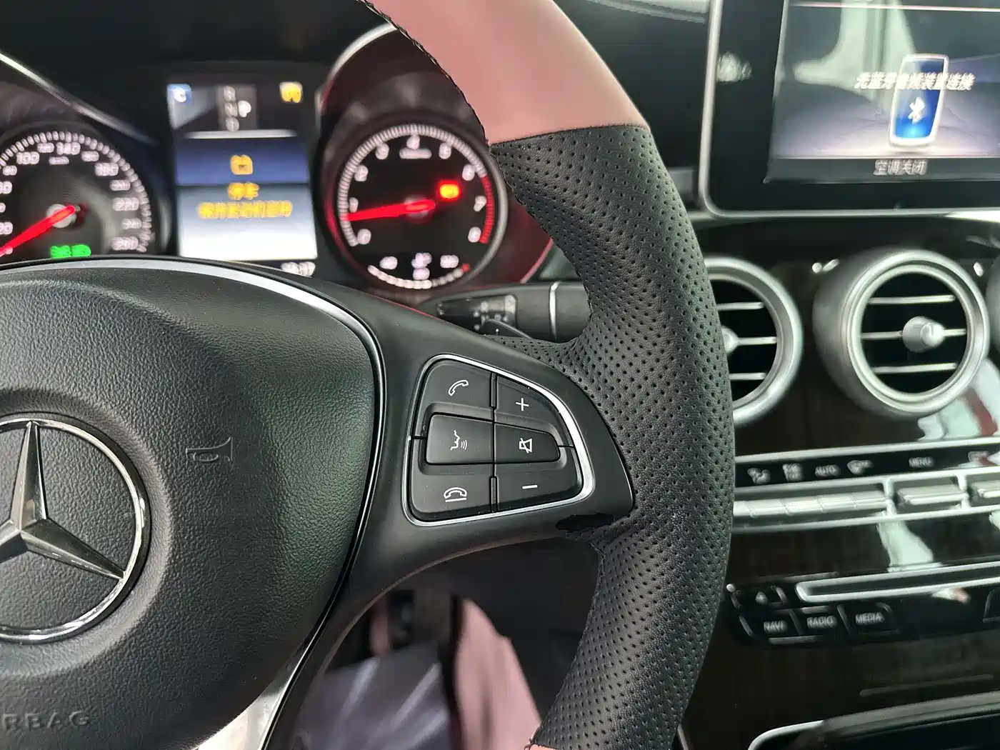 Mercedes-Benz GLC 2018 GLC 260 4MATIC Dynamic фото 9