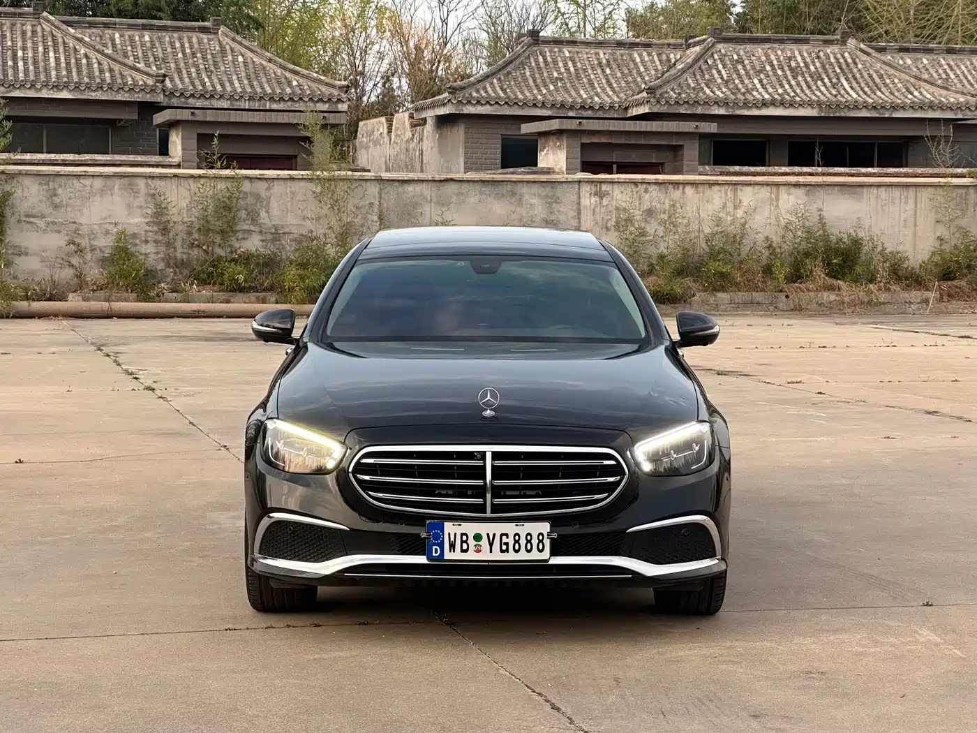 MERCEDES-BENZ E CLASS