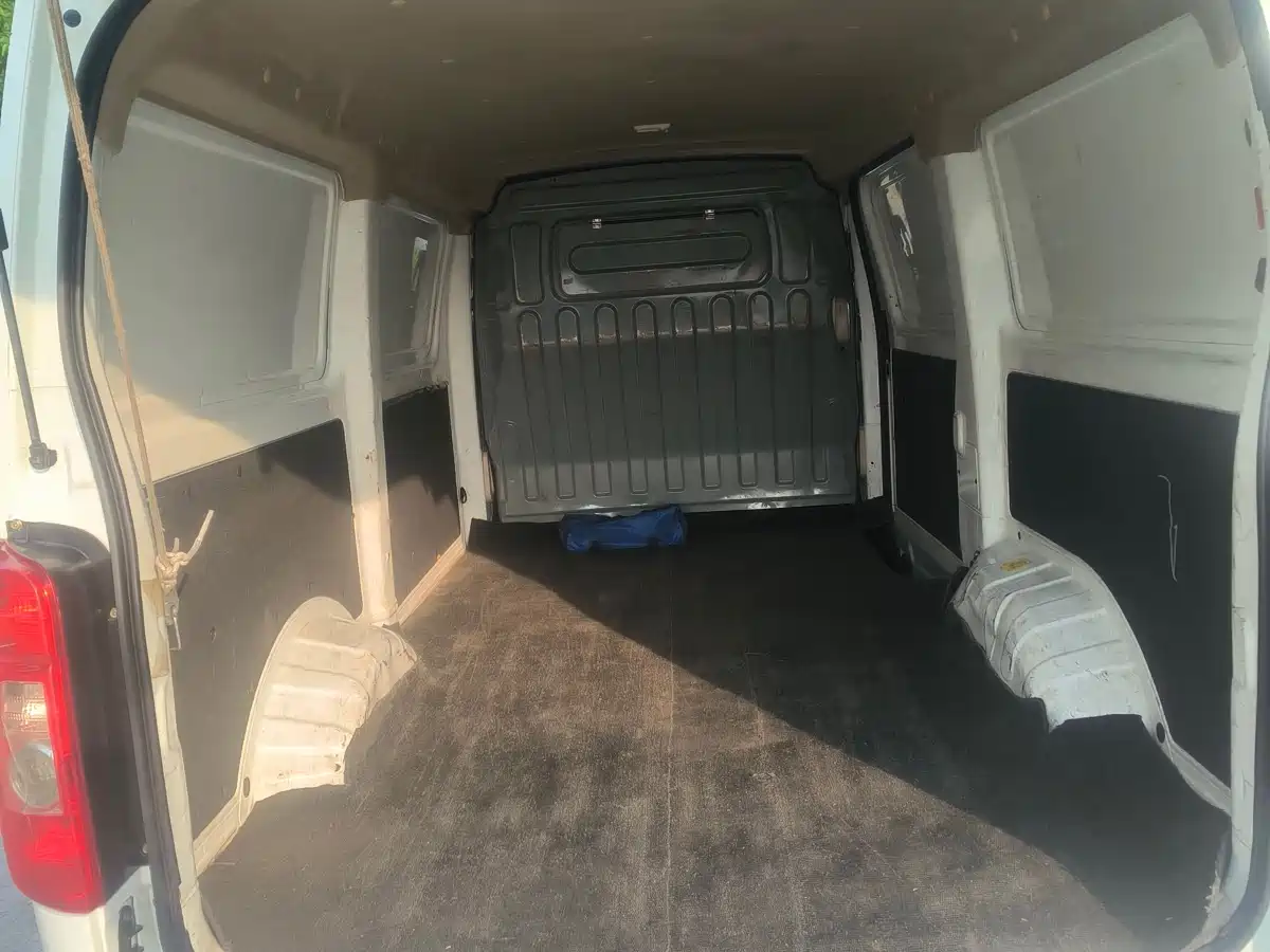 Changan Kaicheng Changan Ruixing EM80 2024 2024 Split-door Standard 2 Seats 41.86kWh